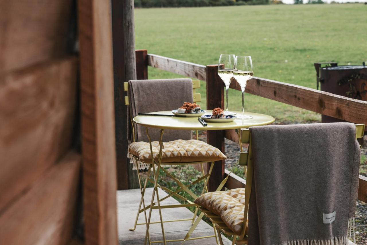 The Treehouse At Humblebee Hall Worcester Eksteriør billede