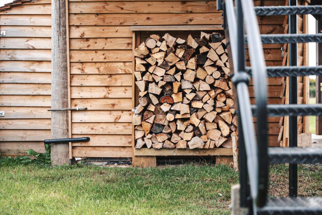 The Treehouse At Humblebee Hall Worcester Eksteriør billede